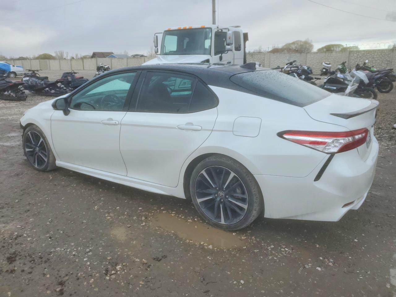 2020 TOYOTA CAMRY XSE V6 photo 3