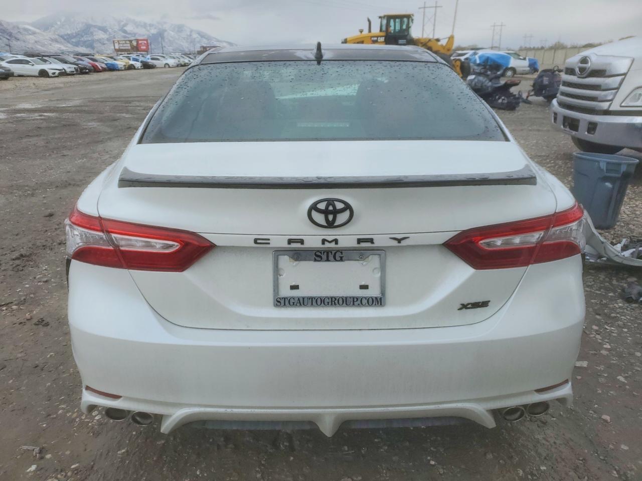 2020 TOYOTA CAMRY XSE V6 photo 11