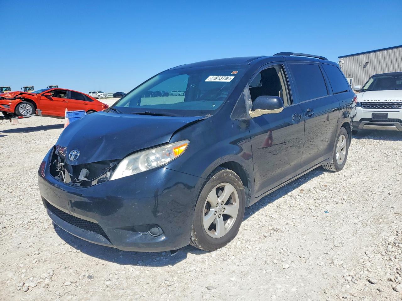 2016 TOYOTA SIENNA