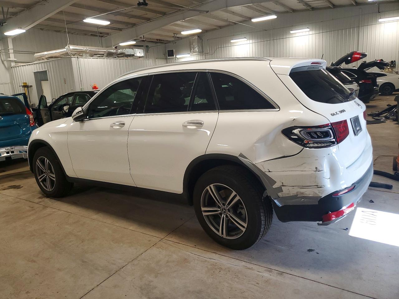 2020 MERCEDES-BENZ GLC 300 4MATIC photo 2