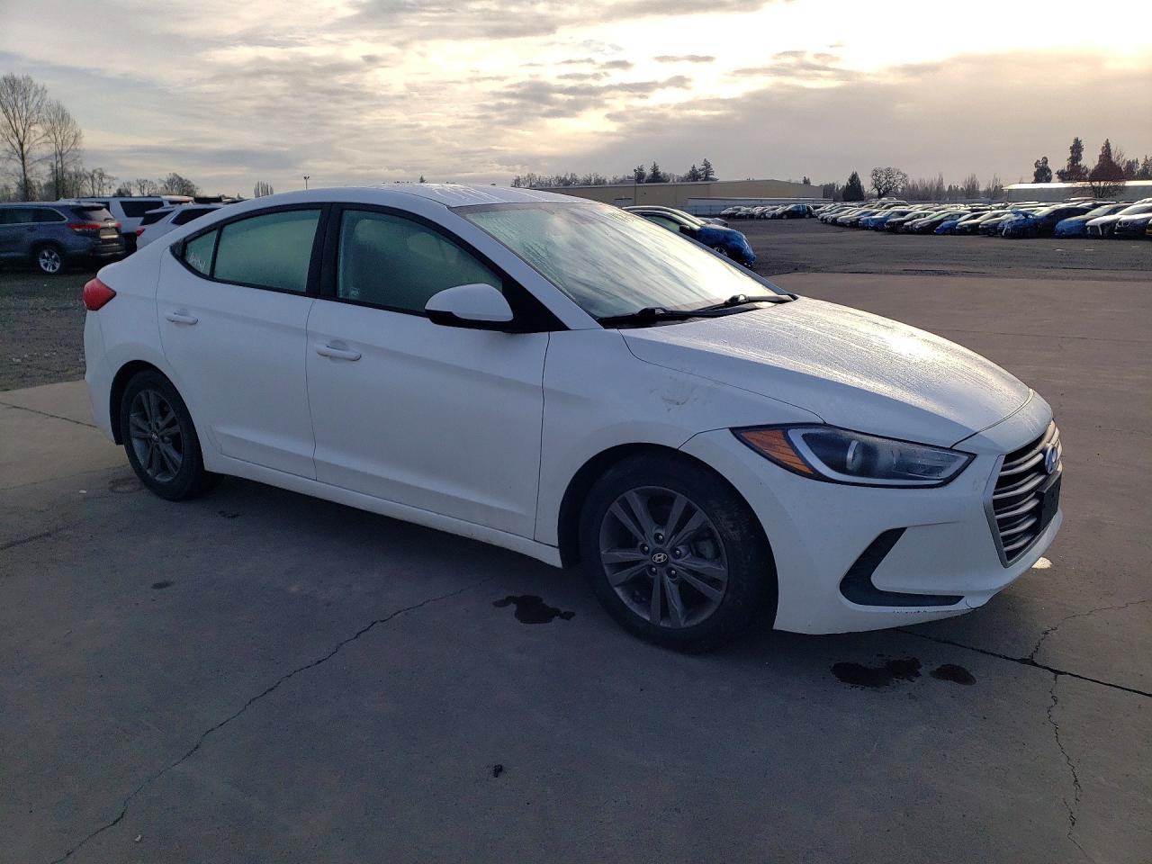 2018 HYUNDAI ELANTRA SEL photo 7