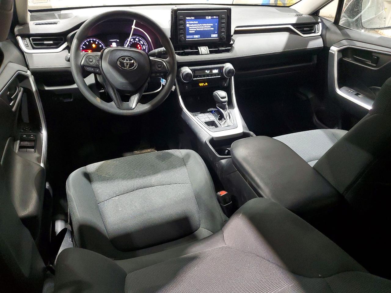 2019 TOYOTA RAV4 LE photo 22