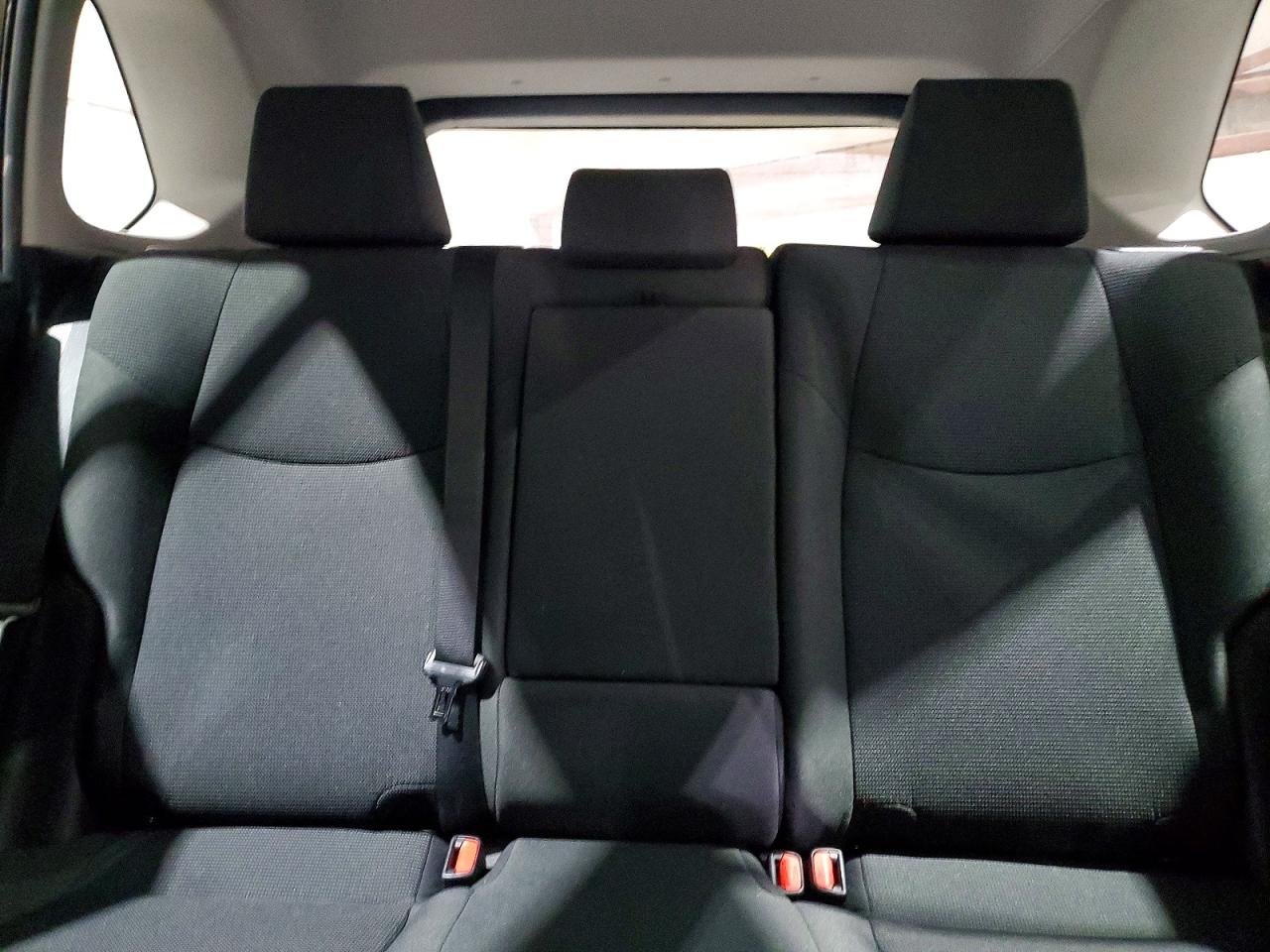 2019 TOYOTA RAV4 LE photo 28