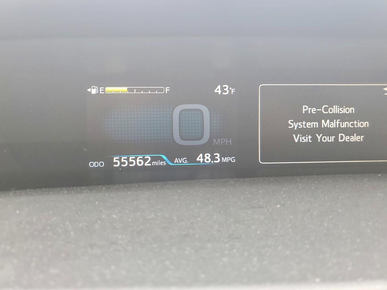 2017 TOYOTA PRIUS FOUR photo 9