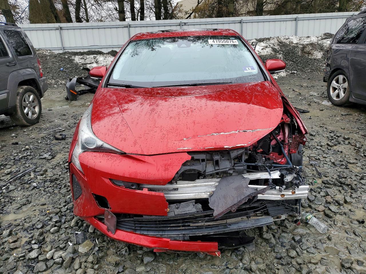 2017 TOYOTA PRIUS FOUR photo 5