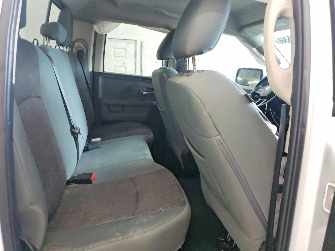 2017 RAM 1500 SLT photo 10