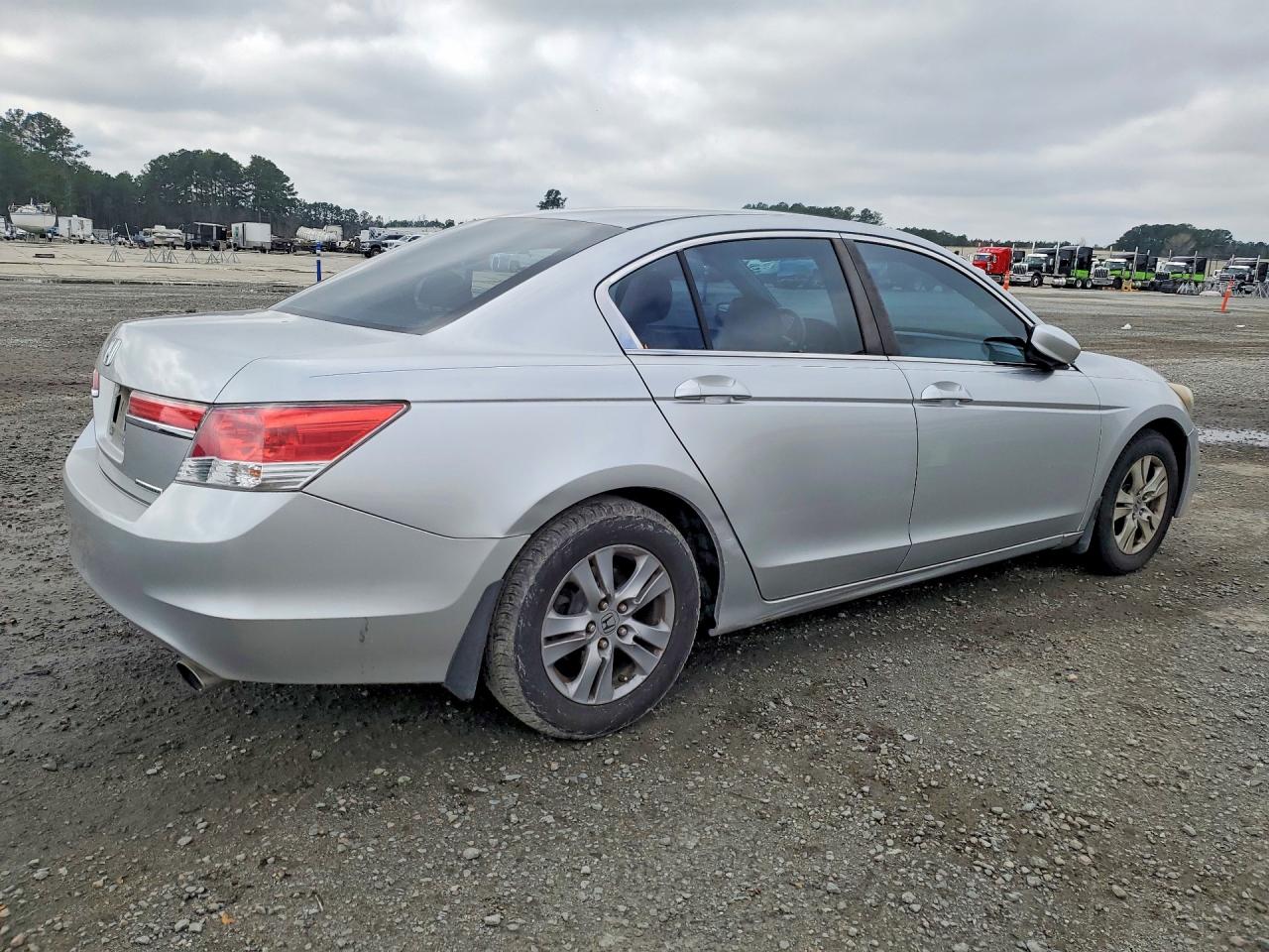 2012 HONDA ACCORD SE photo 5