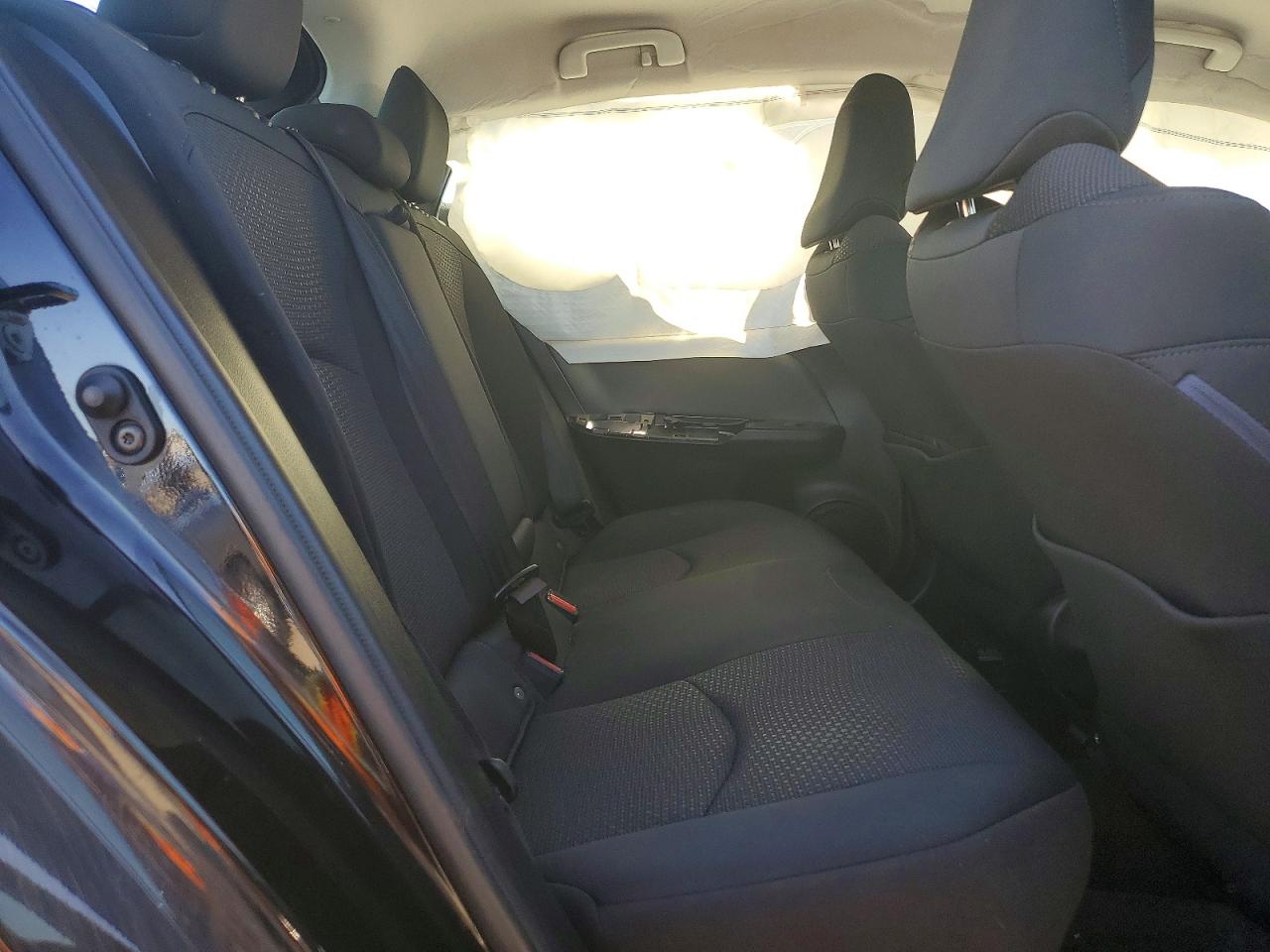 2019 TOYOTA PRIUS LE photo 10