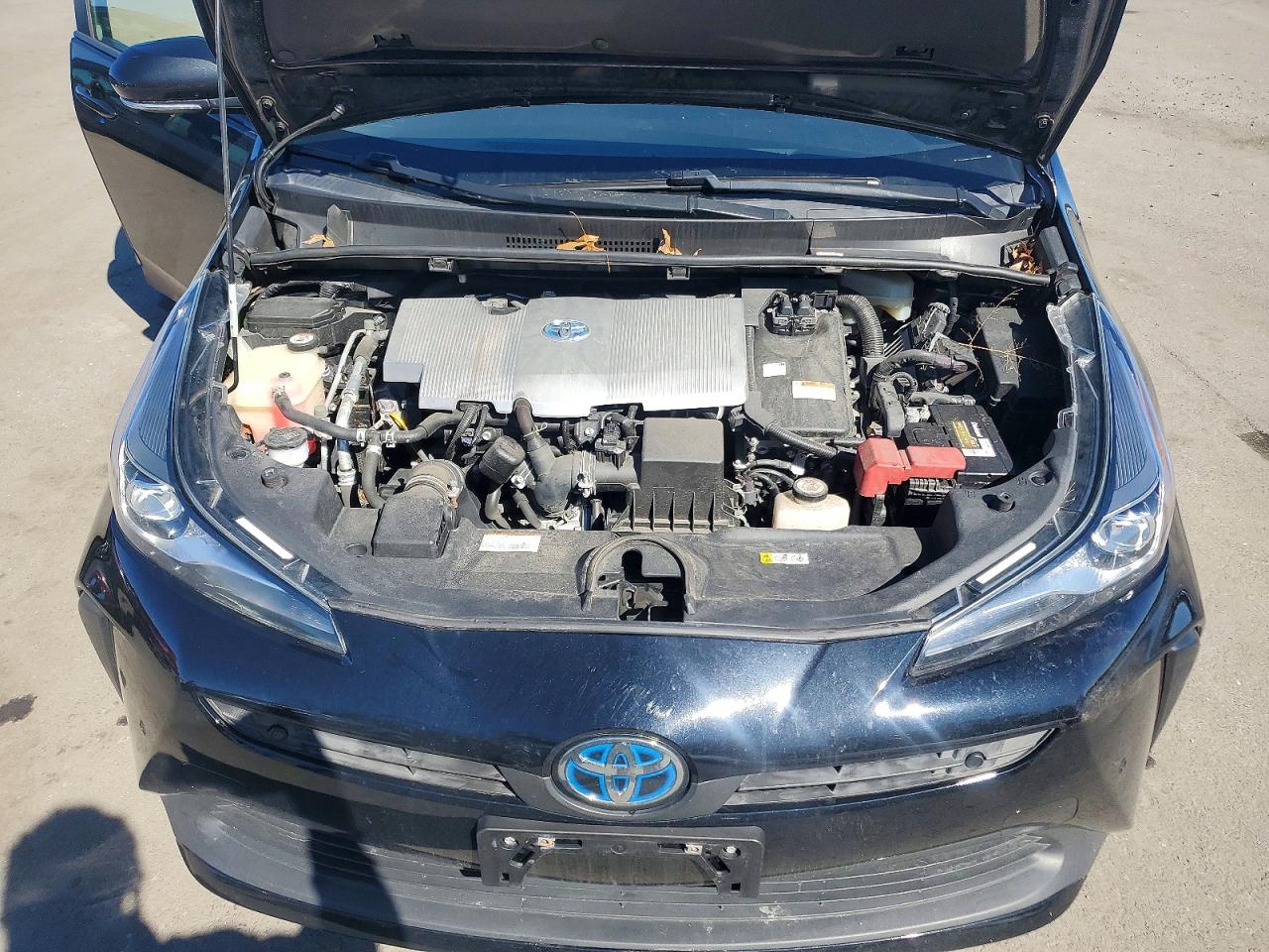 2019 TOYOTA PRIUS LE photo 11