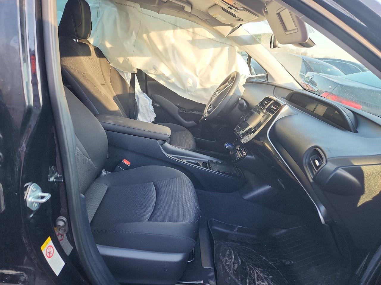 2019 TOYOTA PRIUS LE photo 7