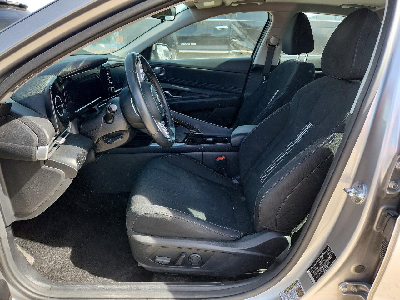 2022 HYUNDAI ELANTRA SEL photo 25