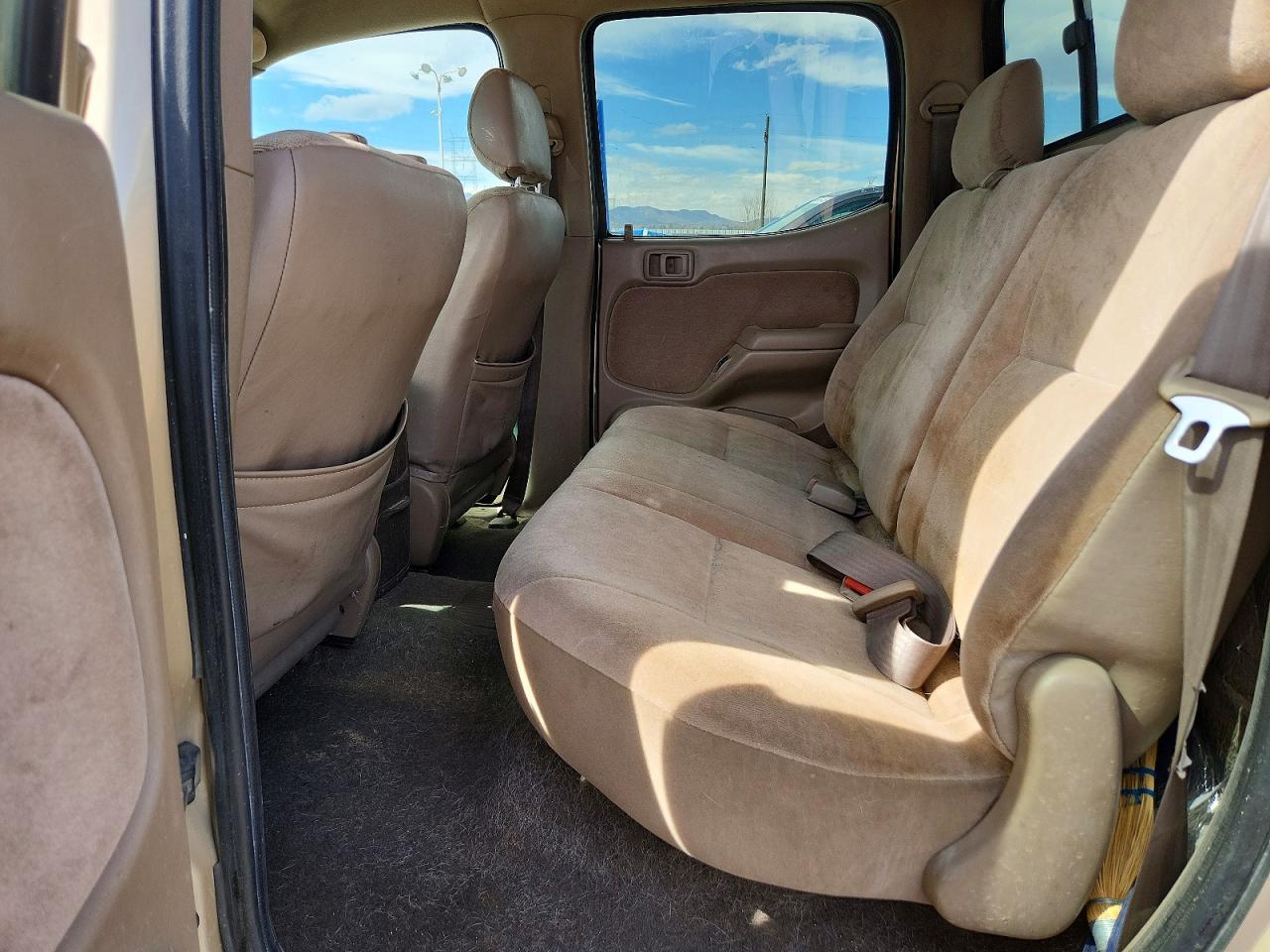 2002 TOYOTA TACOMA V6 photo 10