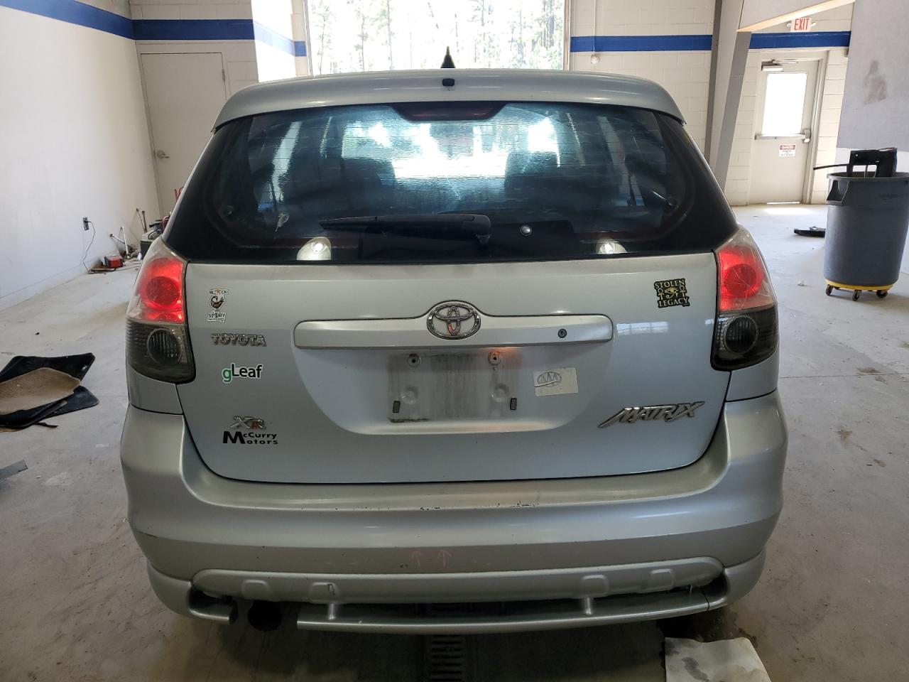 2005 TOYOTA COROLLA MATRIX XR photo 11