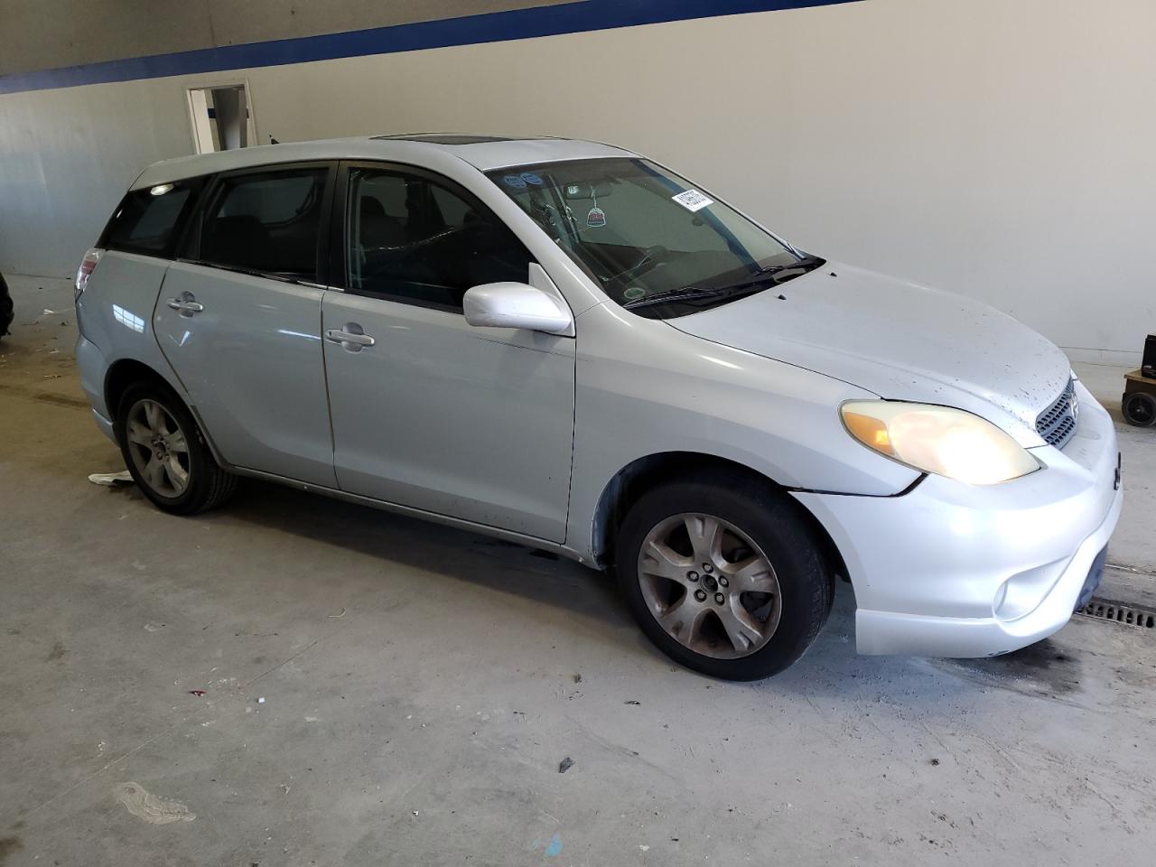 2005 TOYOTA COROLLA MATRIX XR photo 7