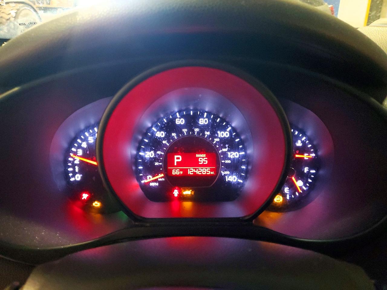 2016 KIA SOUL + photo 25