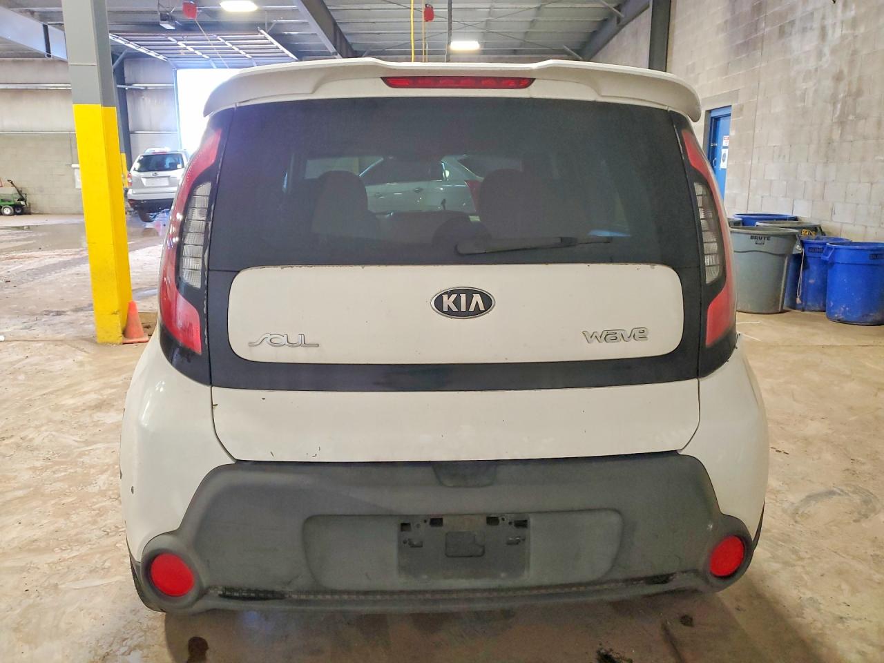 2016 KIA SOUL + photo 16