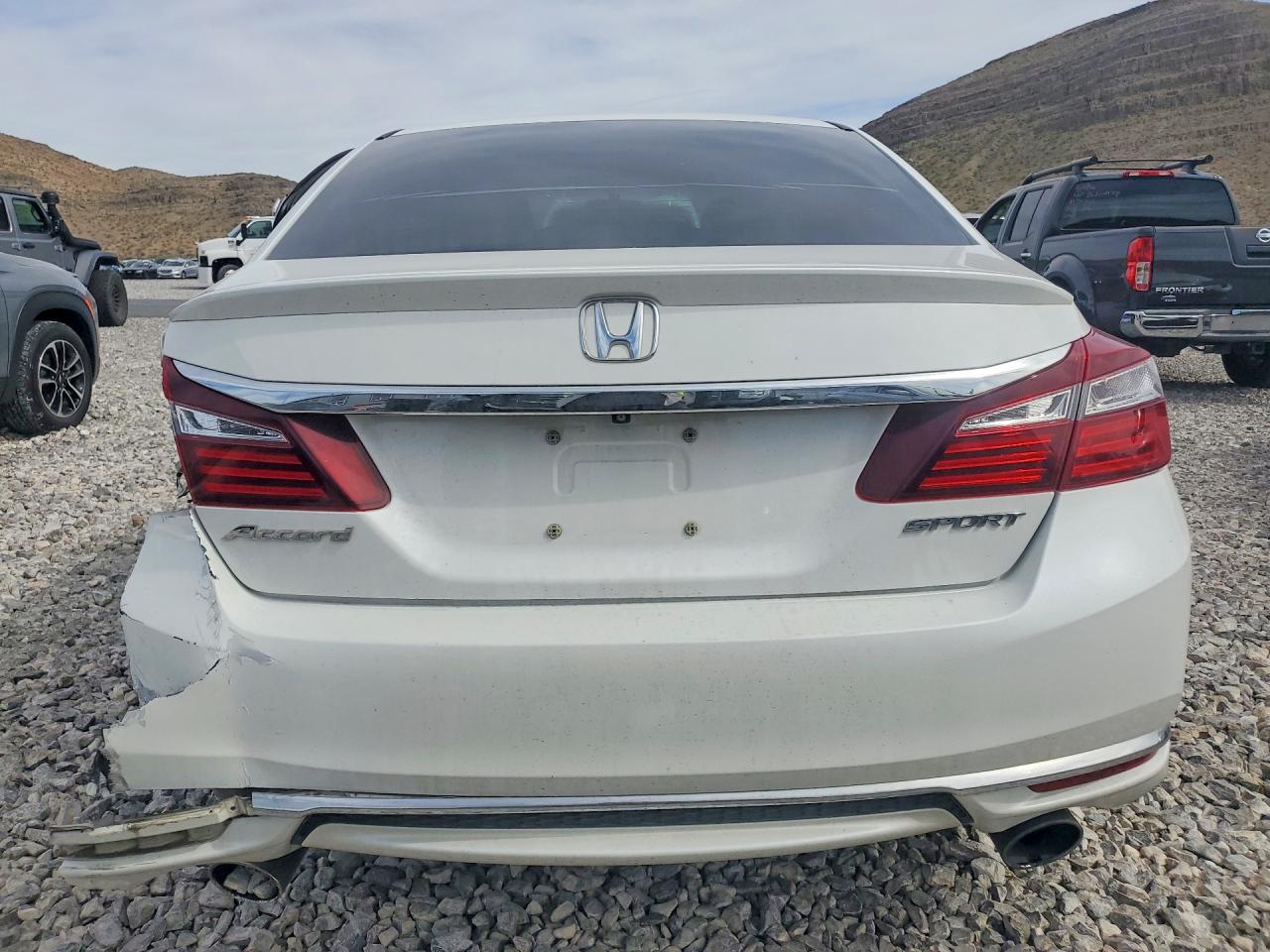 2017 HONDA ACCORD SPORT photo 6