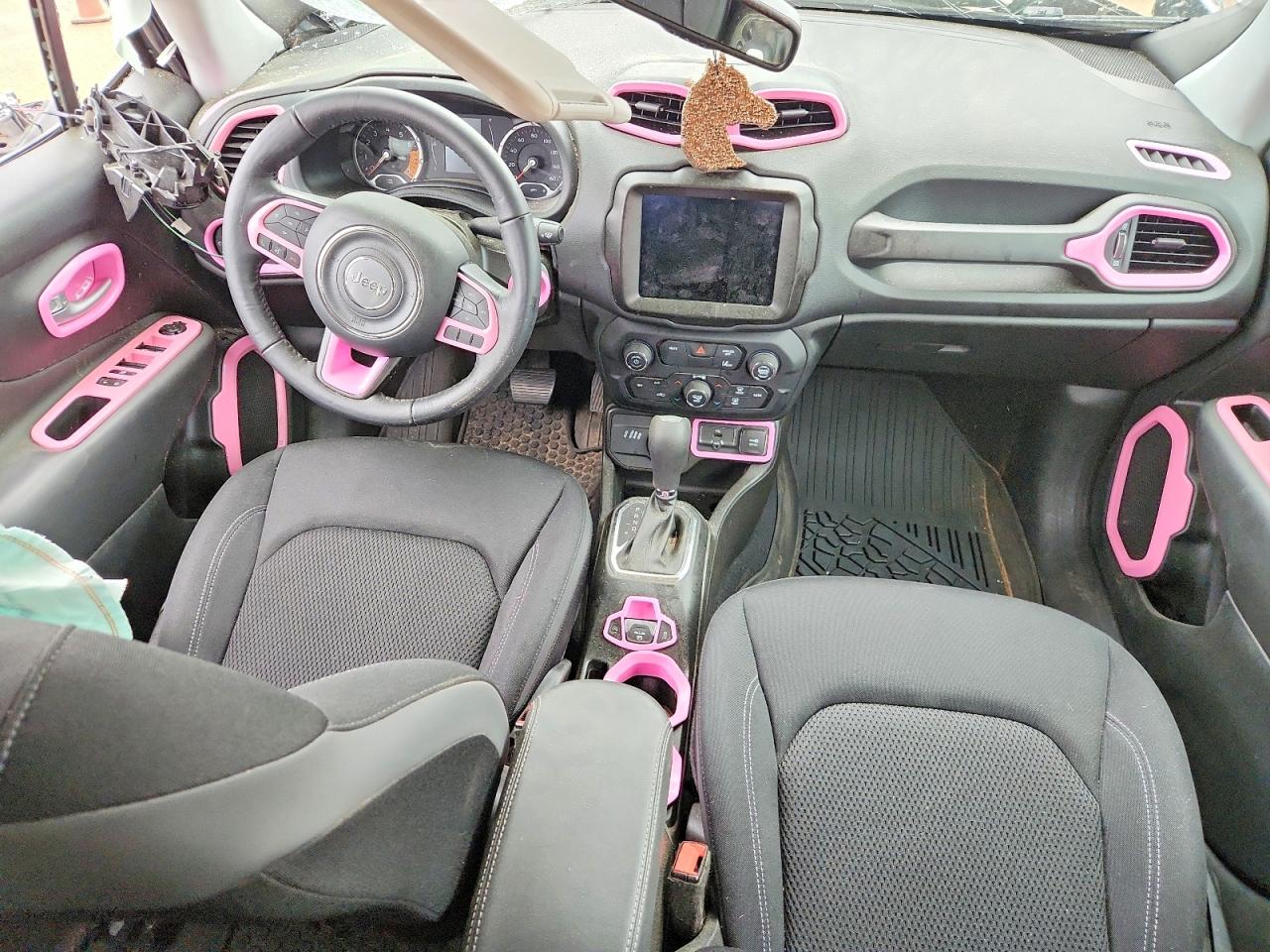 2023 JEEP RENEGADE LATITUDE photo 8