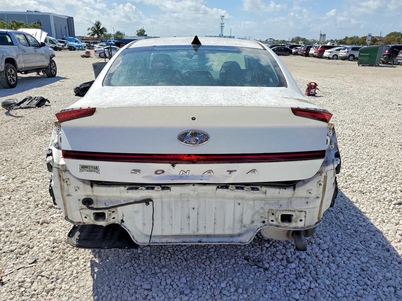 2020 HYUNDAI SONATA SE photo 6