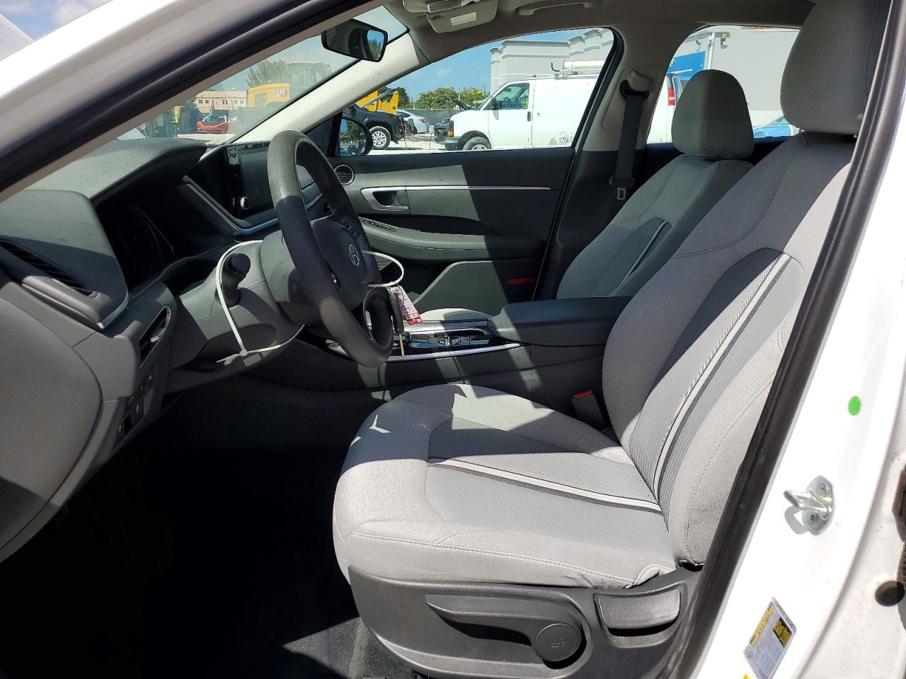 2020 HYUNDAI SONATA SE photo 7