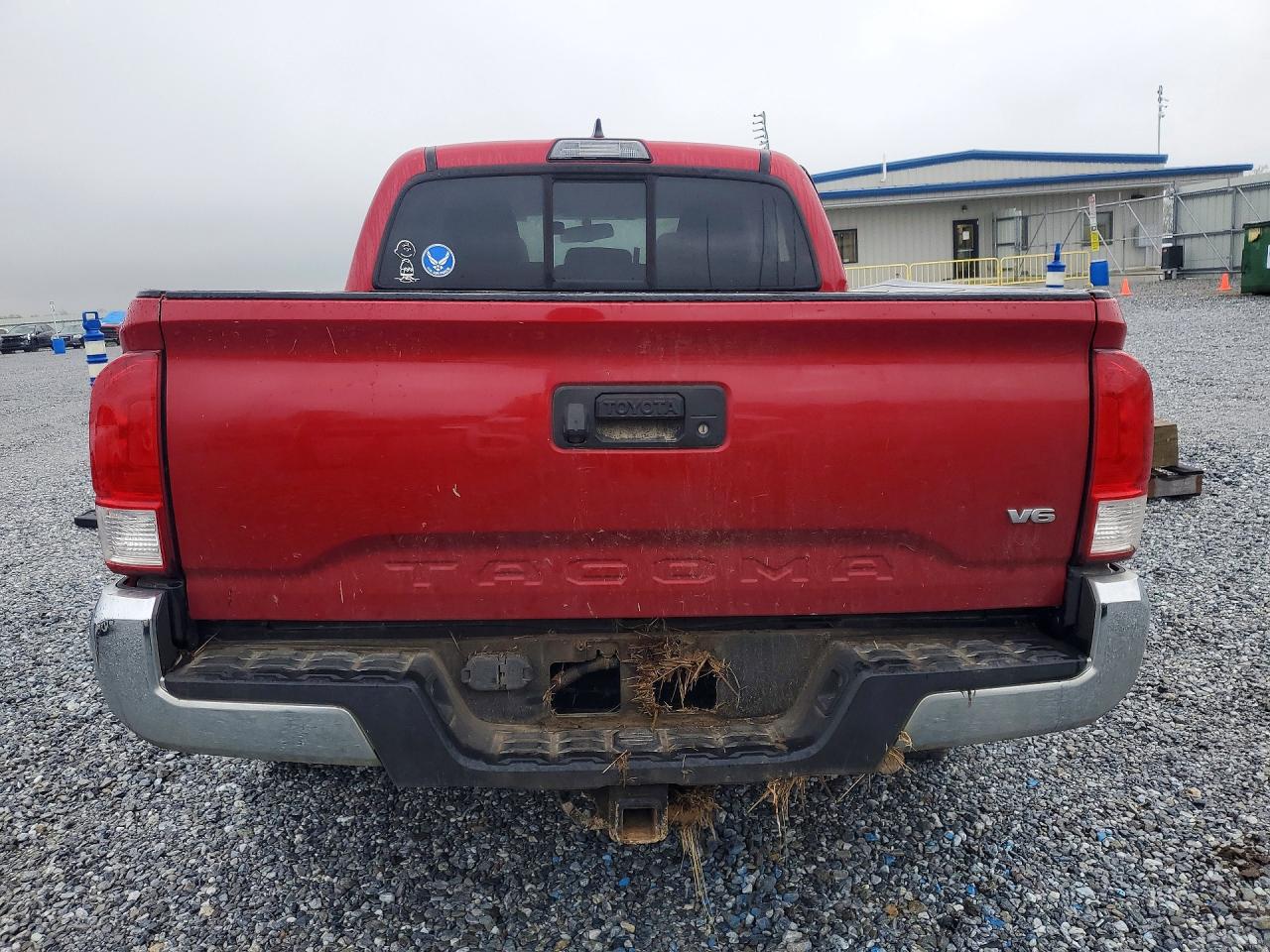 2017 TOYOTA TACOMA SR5 V6 photo 16