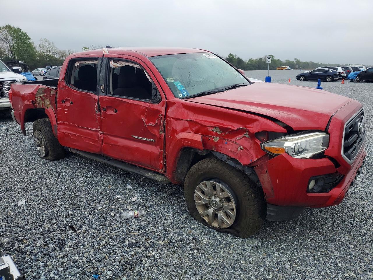 2017 TOYOTA TACOMA SR5 V6 photo 10