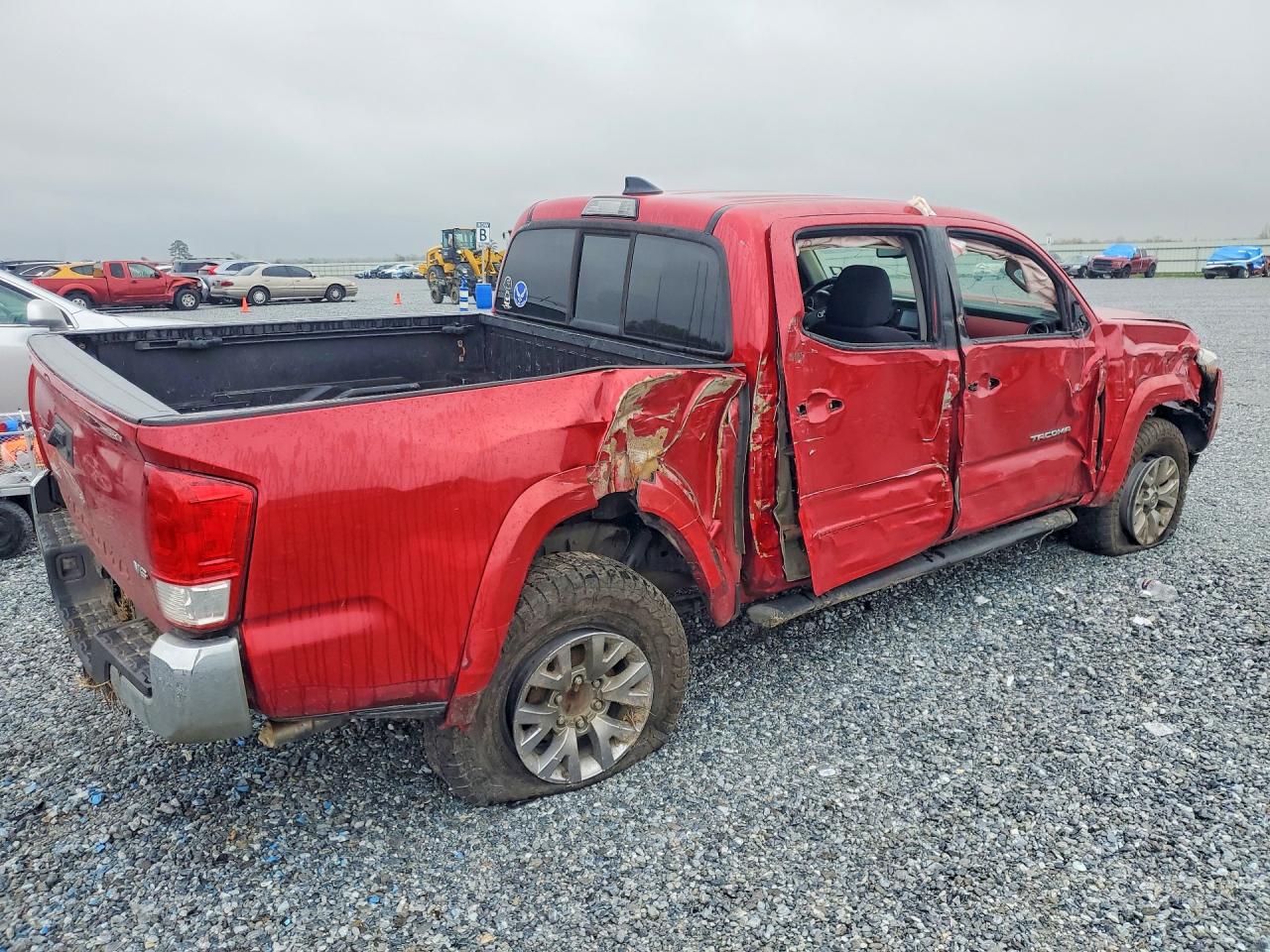 2017 TOYOTA TACOMA SR5 V6 photo 7