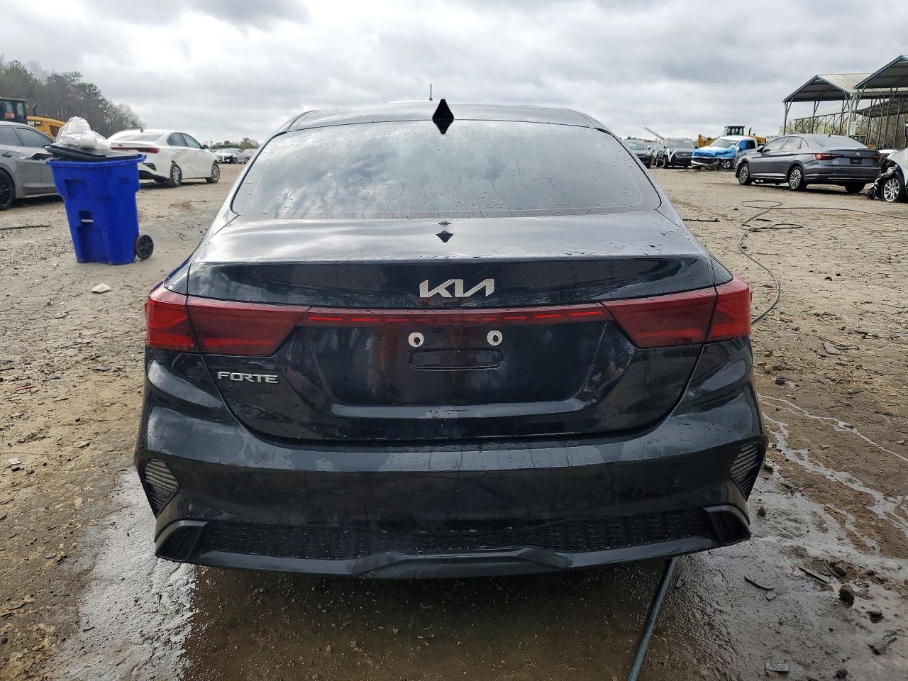 2023 KIA FORTE LXS photo 11