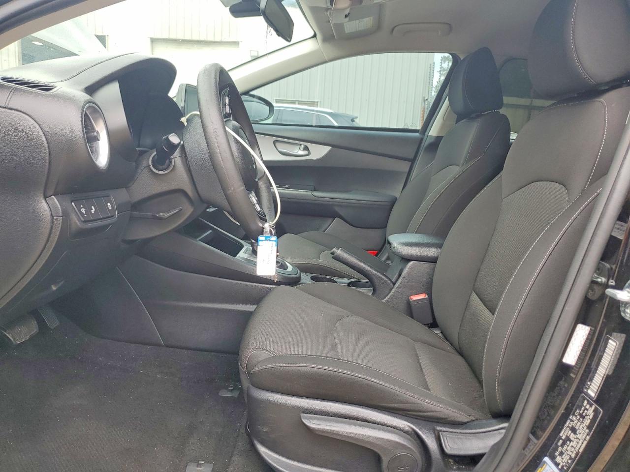 2023 KIA FORTE LXS photo 13