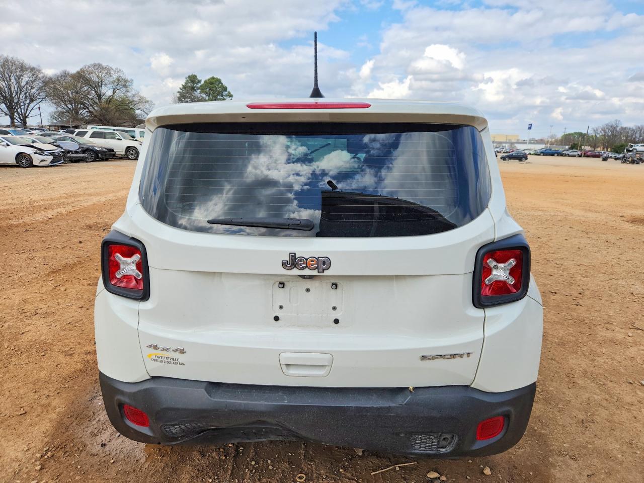 2020 JEEP RENEGADE SPORT photo 16