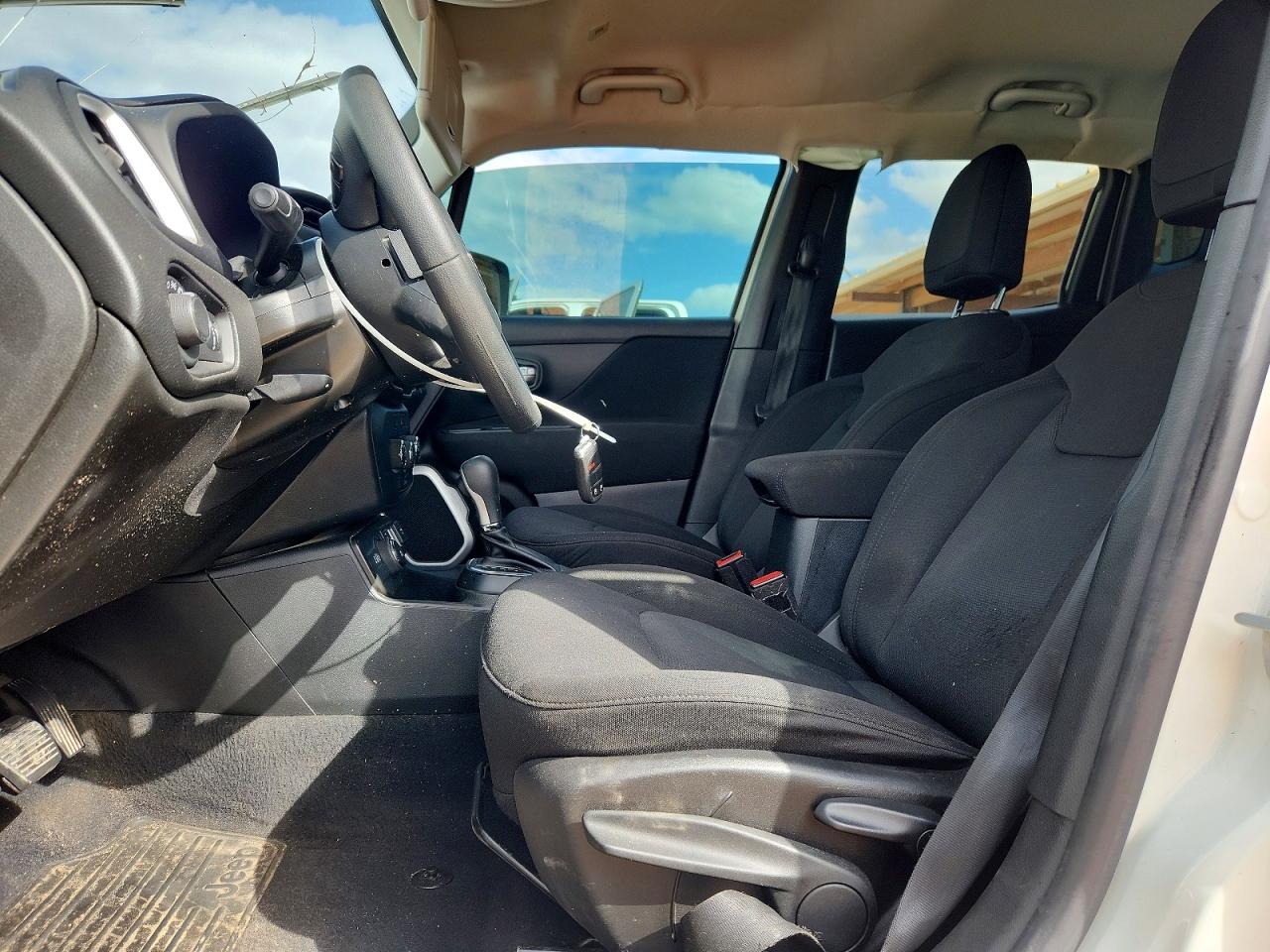 2020 JEEP RENEGADE SPORT photo 19