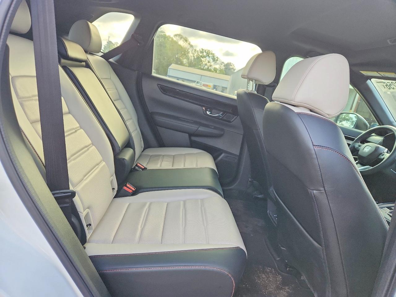 2025 HONDA CR-V SPORT TOURING photo 31
