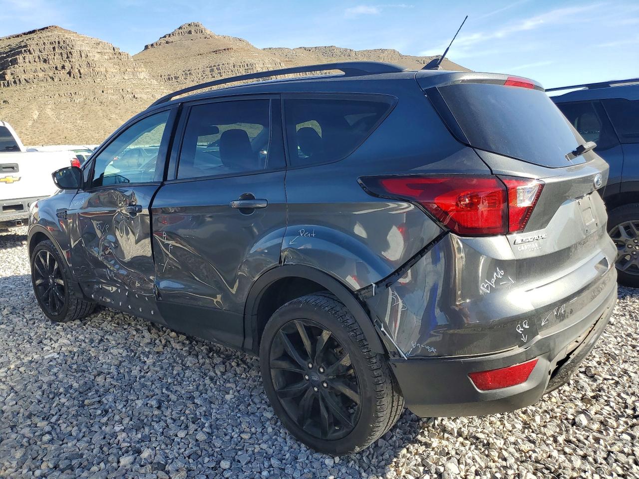 2019 FORD ESCAPE SE photo 3