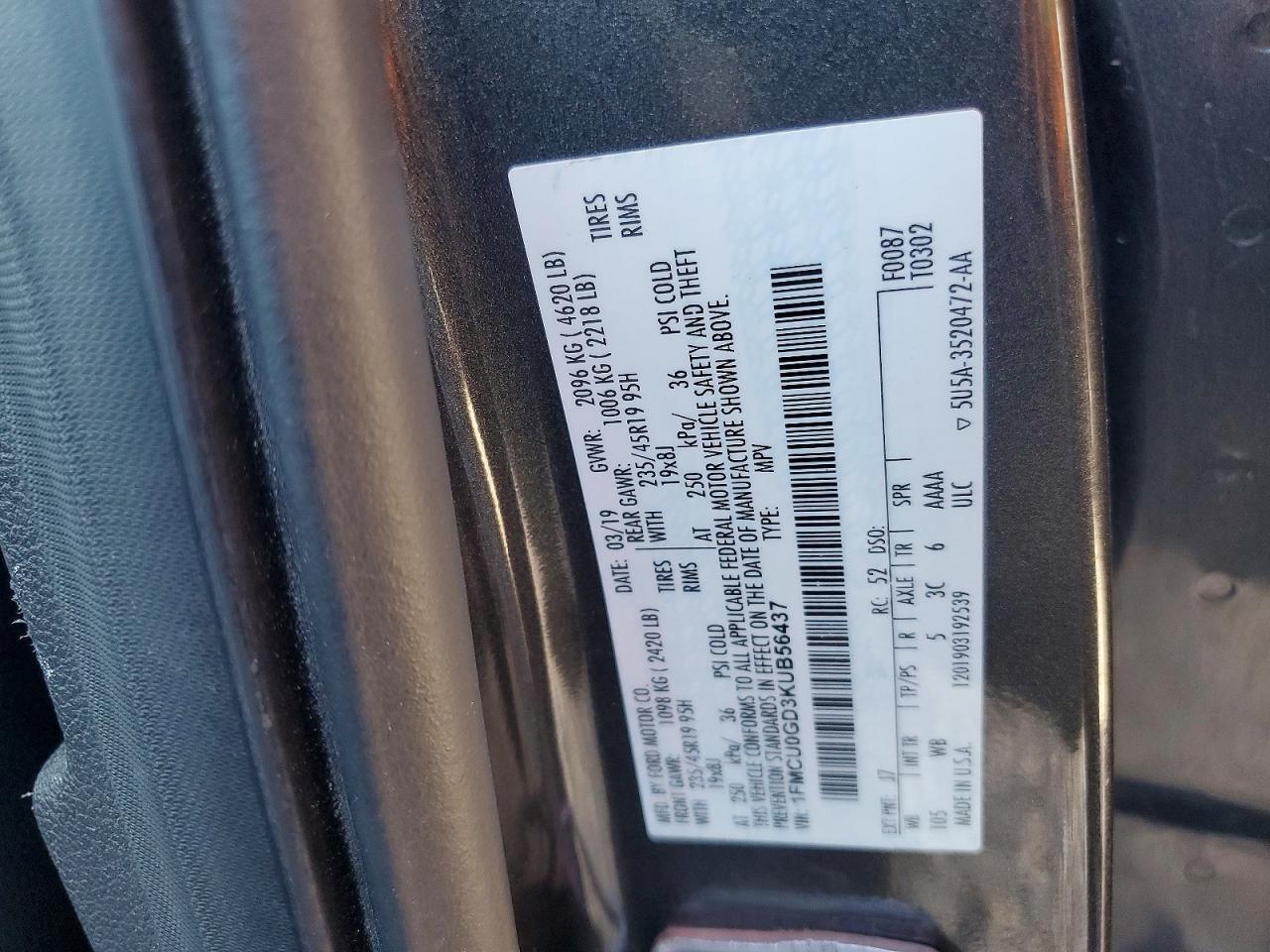 2019 FORD ESCAPE SE photo 25