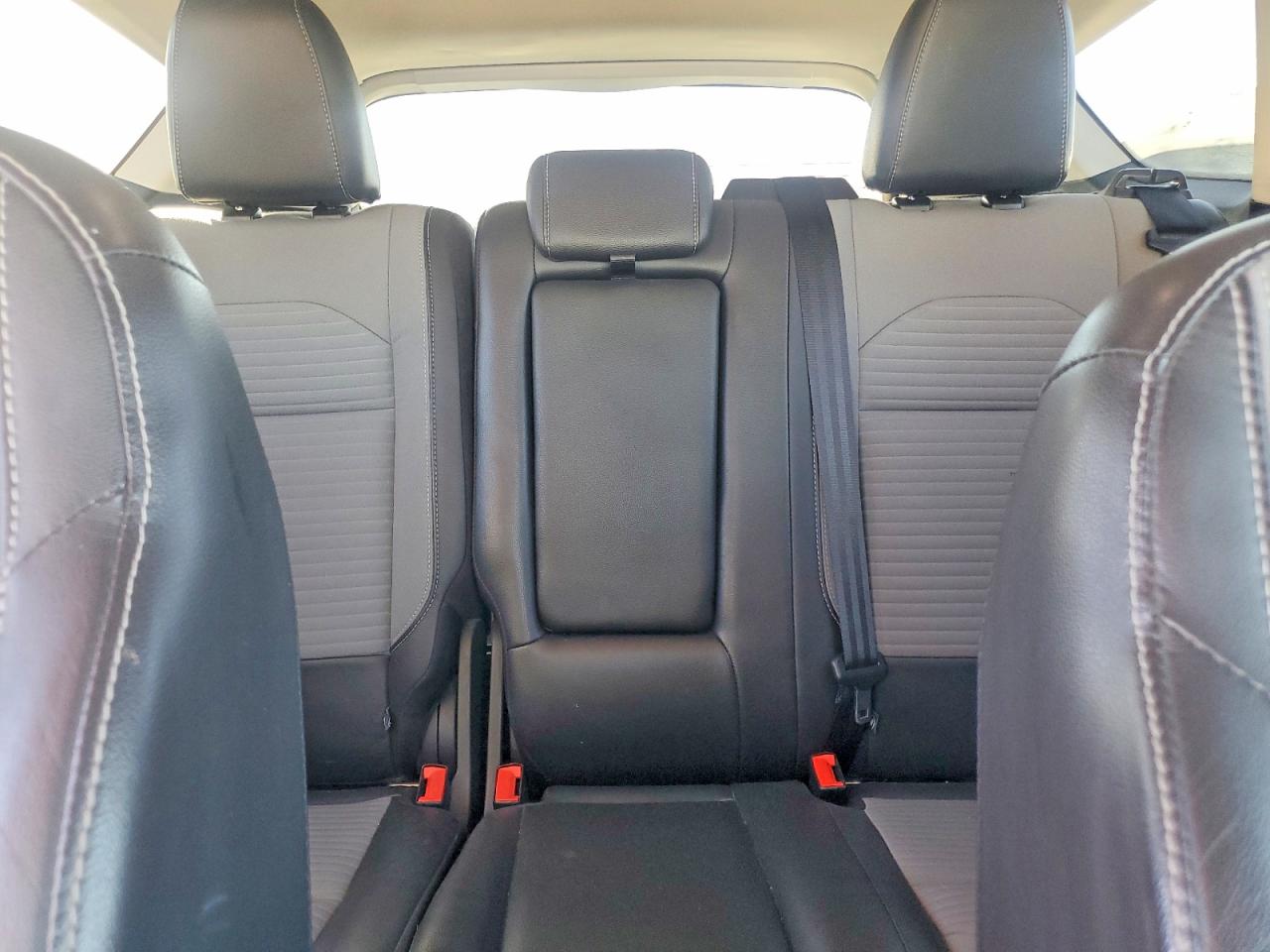 2019 FORD ESCAPE SE photo 19