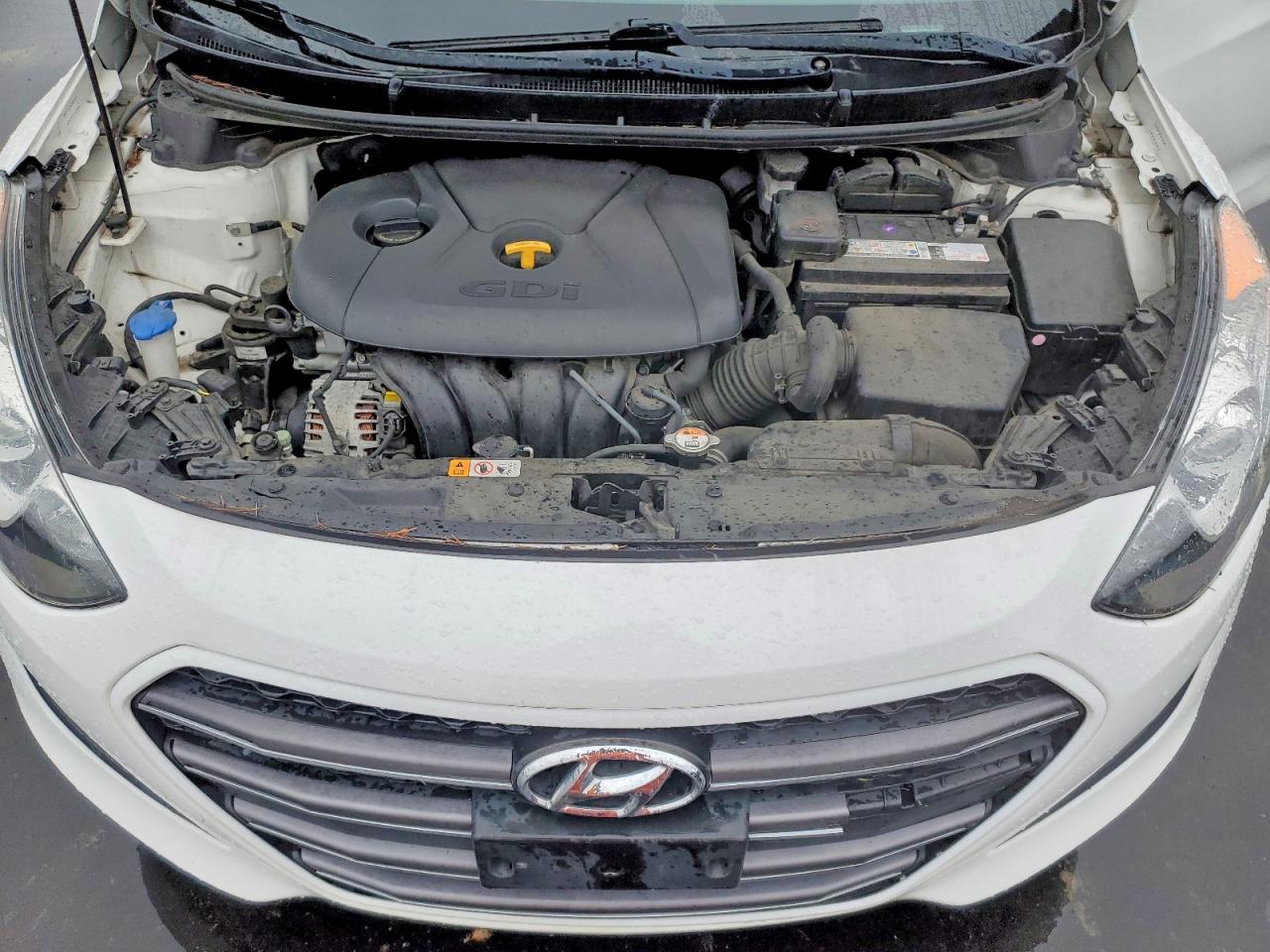 2017 HYUNDAI ELANTRA GT BASE photo 11