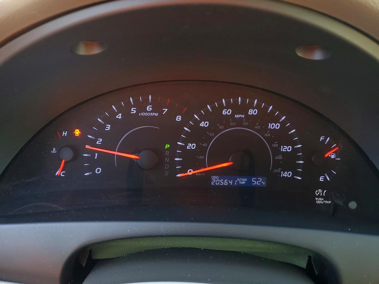 2011 TOYOTA CAMRY LE photo 17