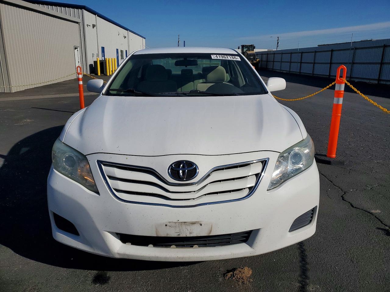 2011 TOYOTA CAMRY LE photo 9