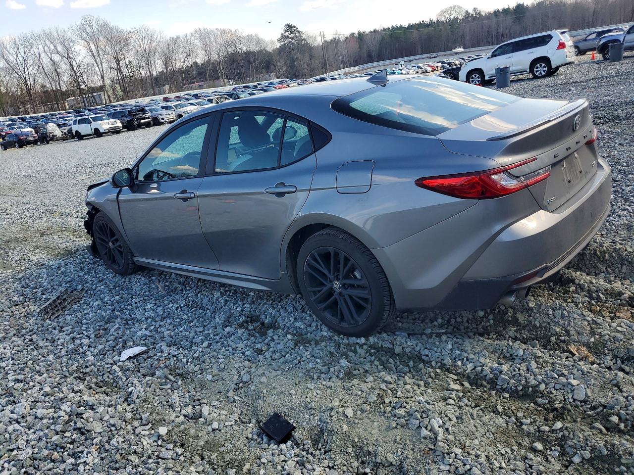 2025 TOYOTA CAMRY SE photo 2