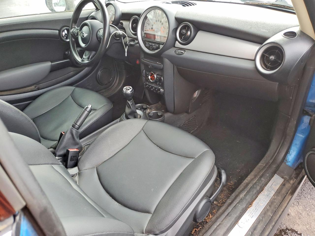 2011 MINI COOPER CLUBMAN photo 8