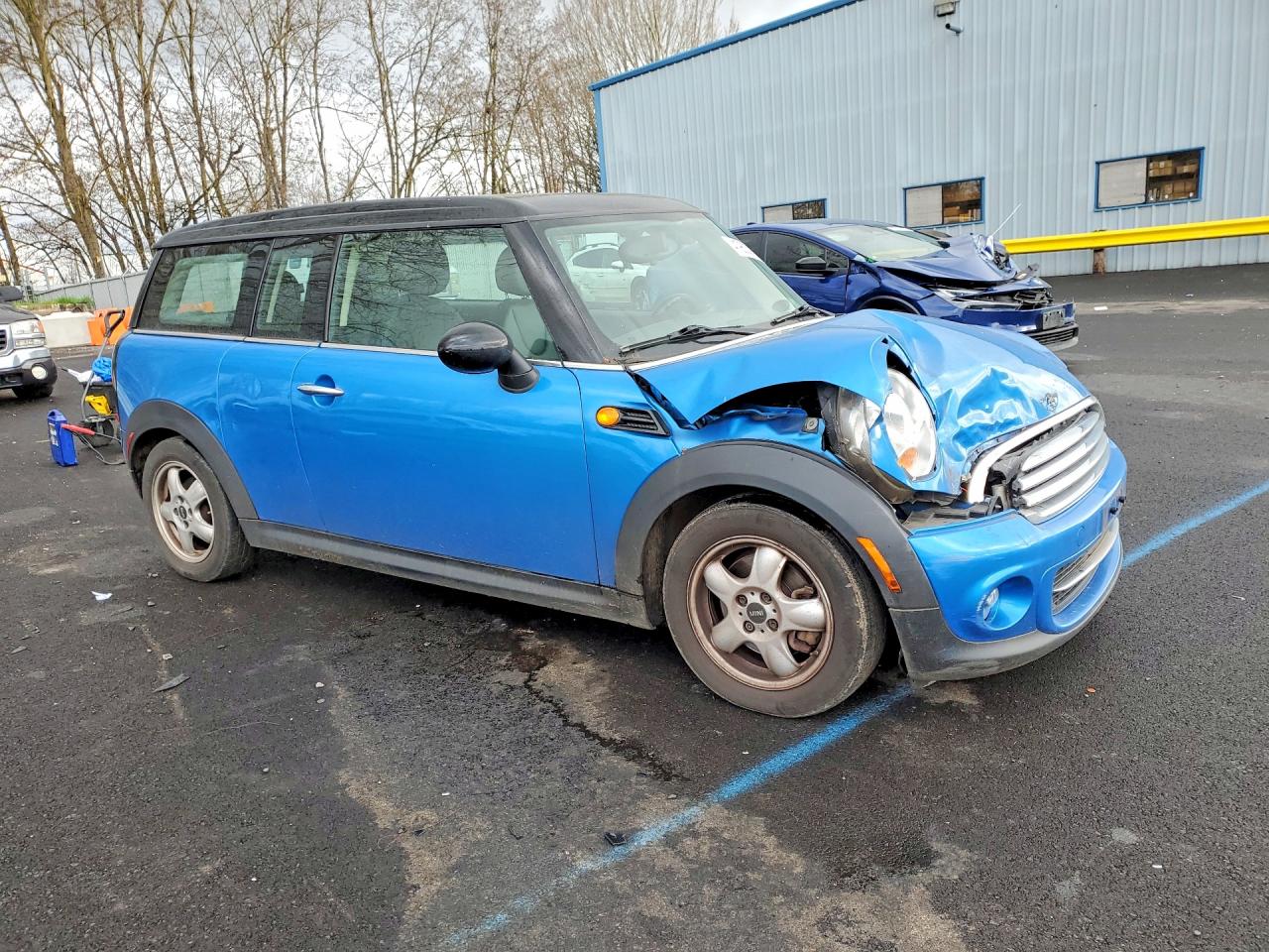 2011 MINI COOPER CLUBMAN photo 4