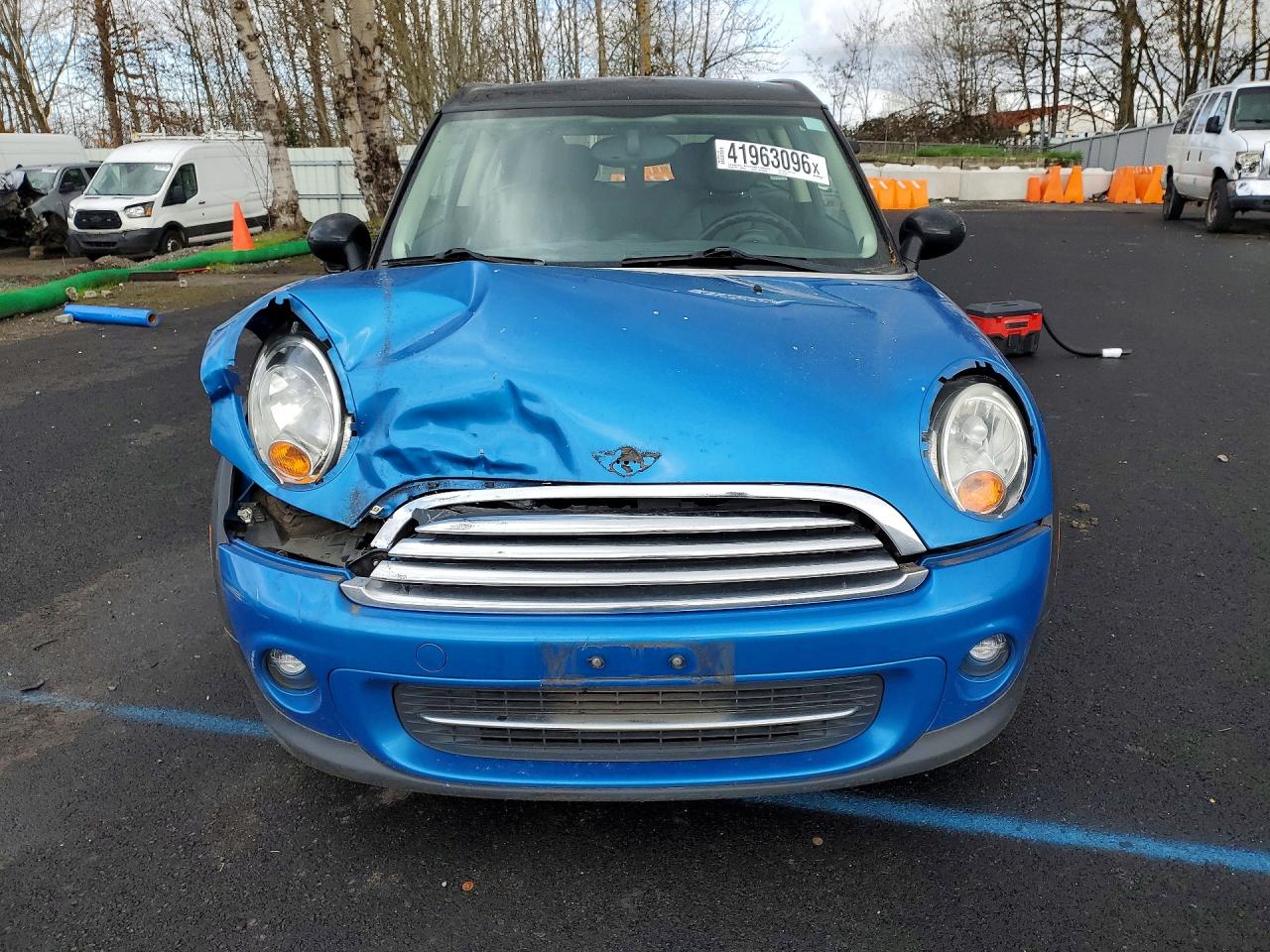 2011 MINI COOPER CLUBMAN photo 5
