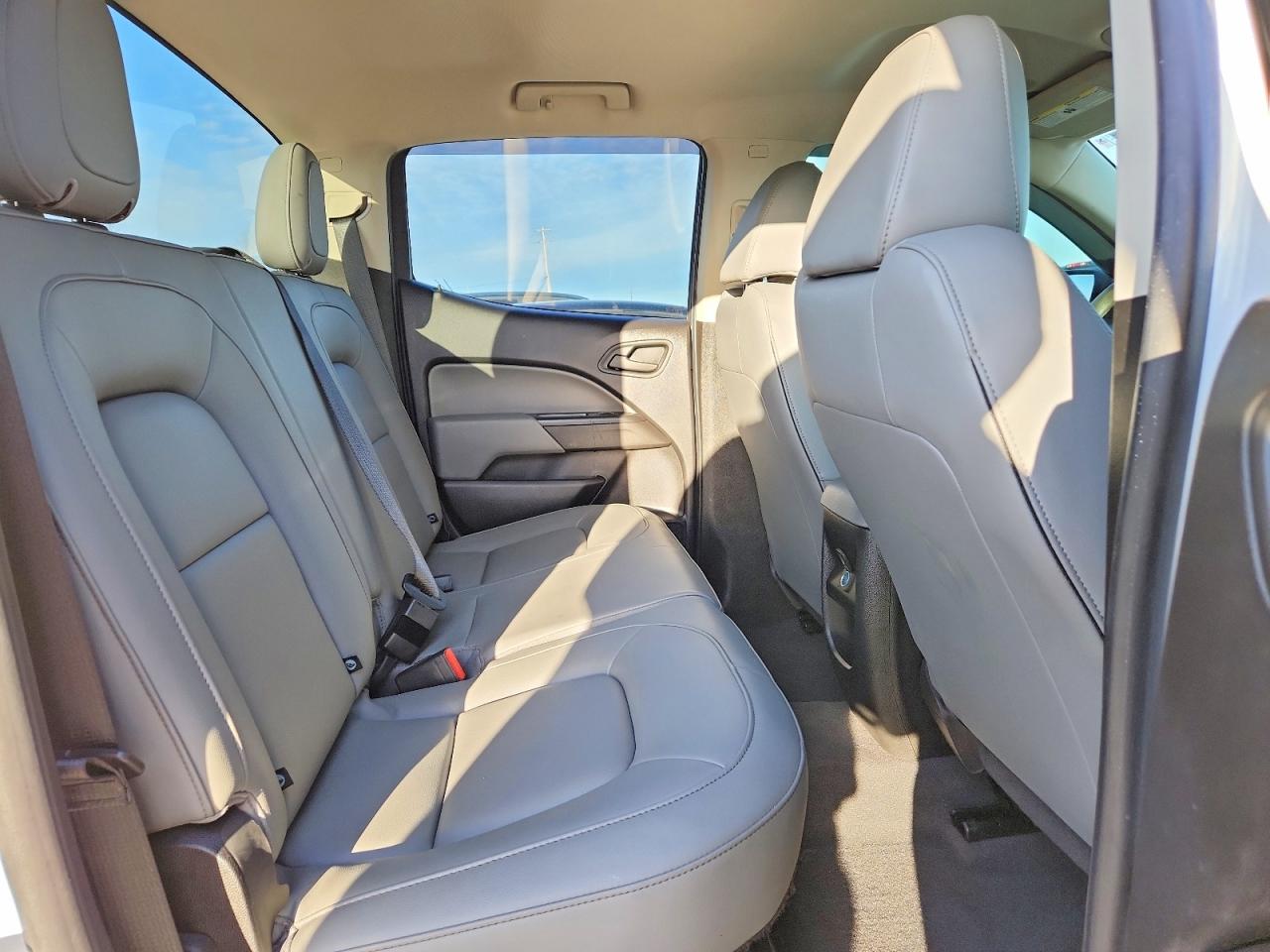 2019 CHEVROLET COLORADO photo 19