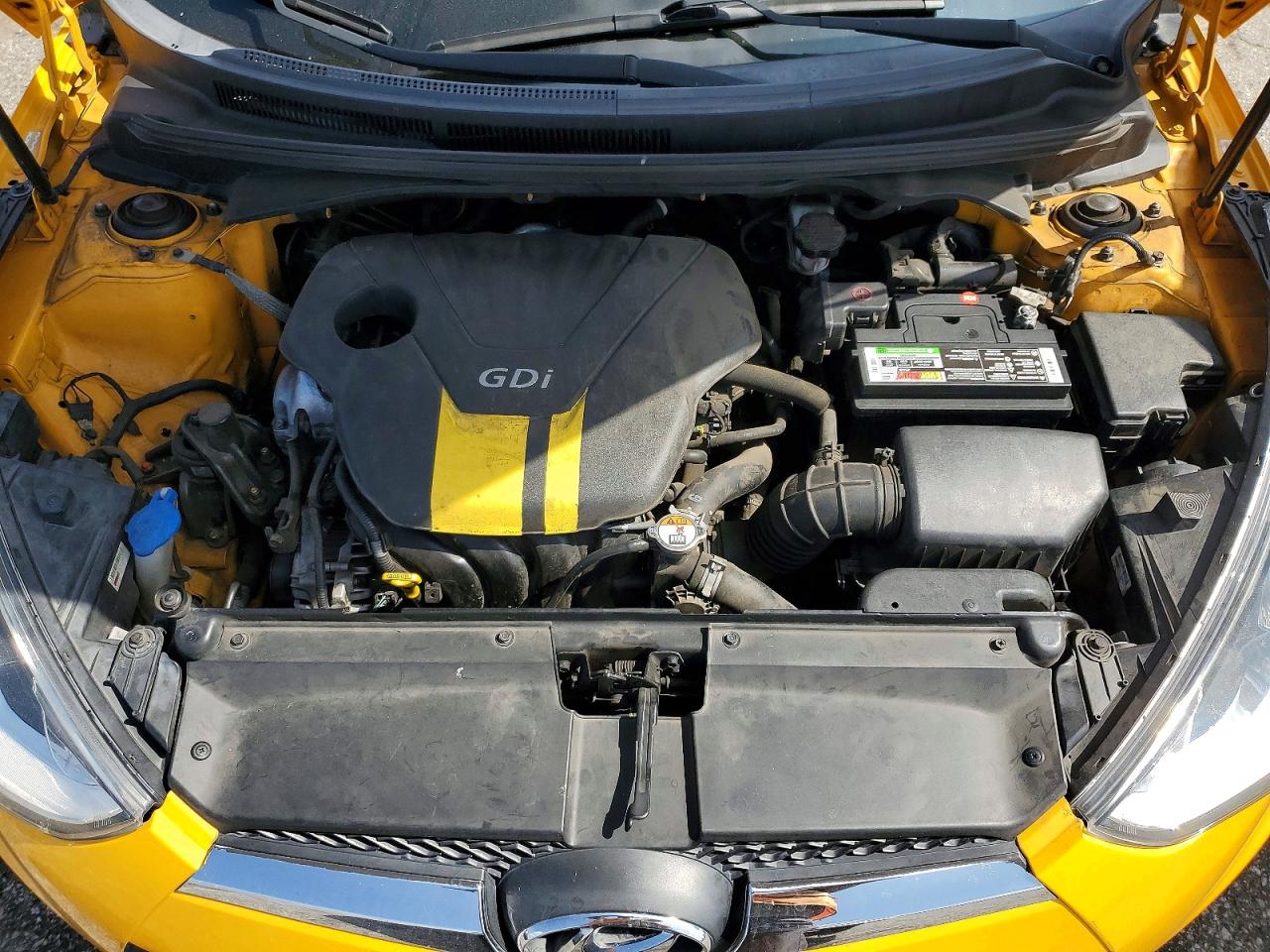 2015 HYUNDAI VELOSTER BASE photo 11