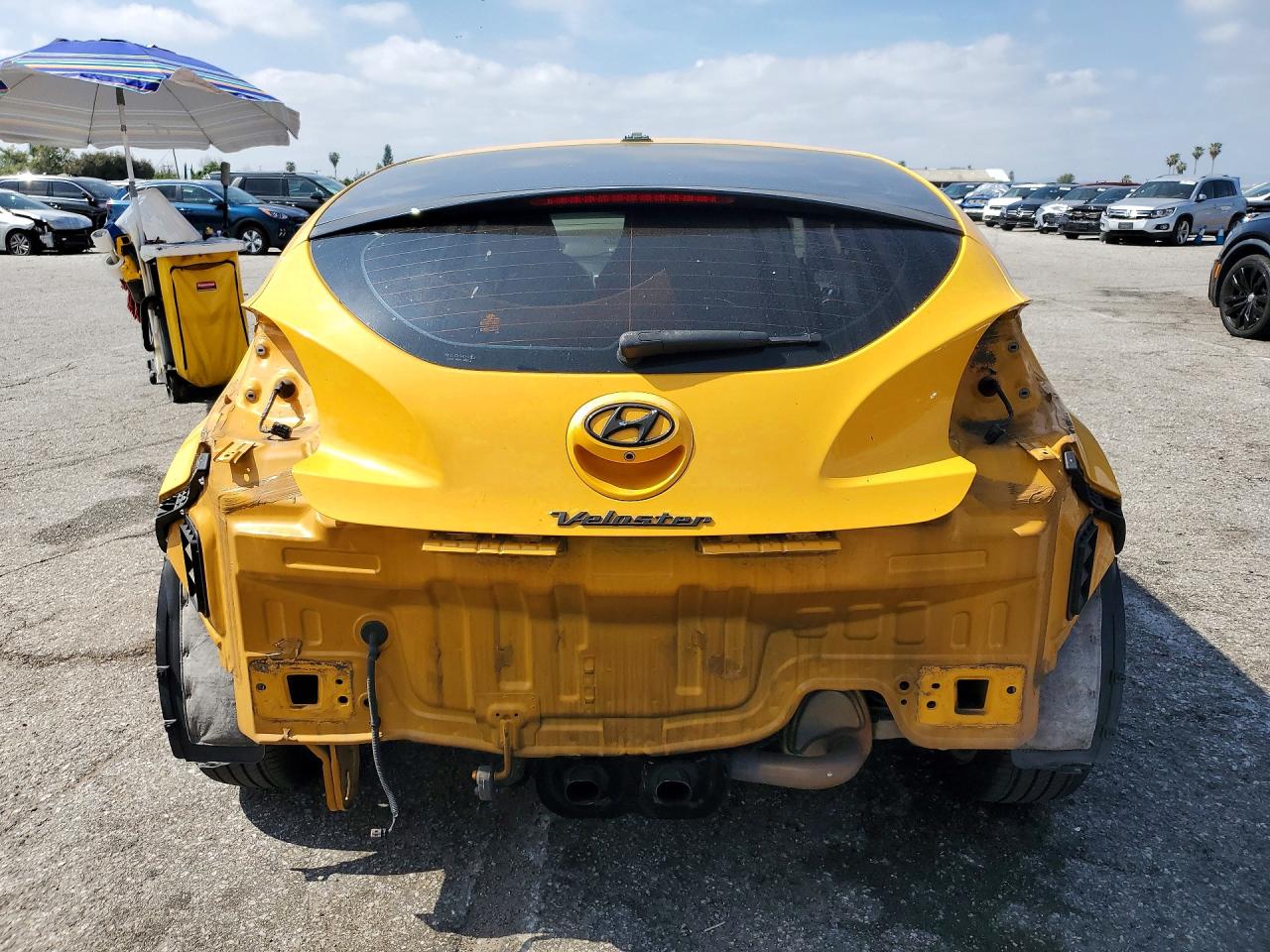 2015 HYUNDAI VELOSTER BASE photo 6