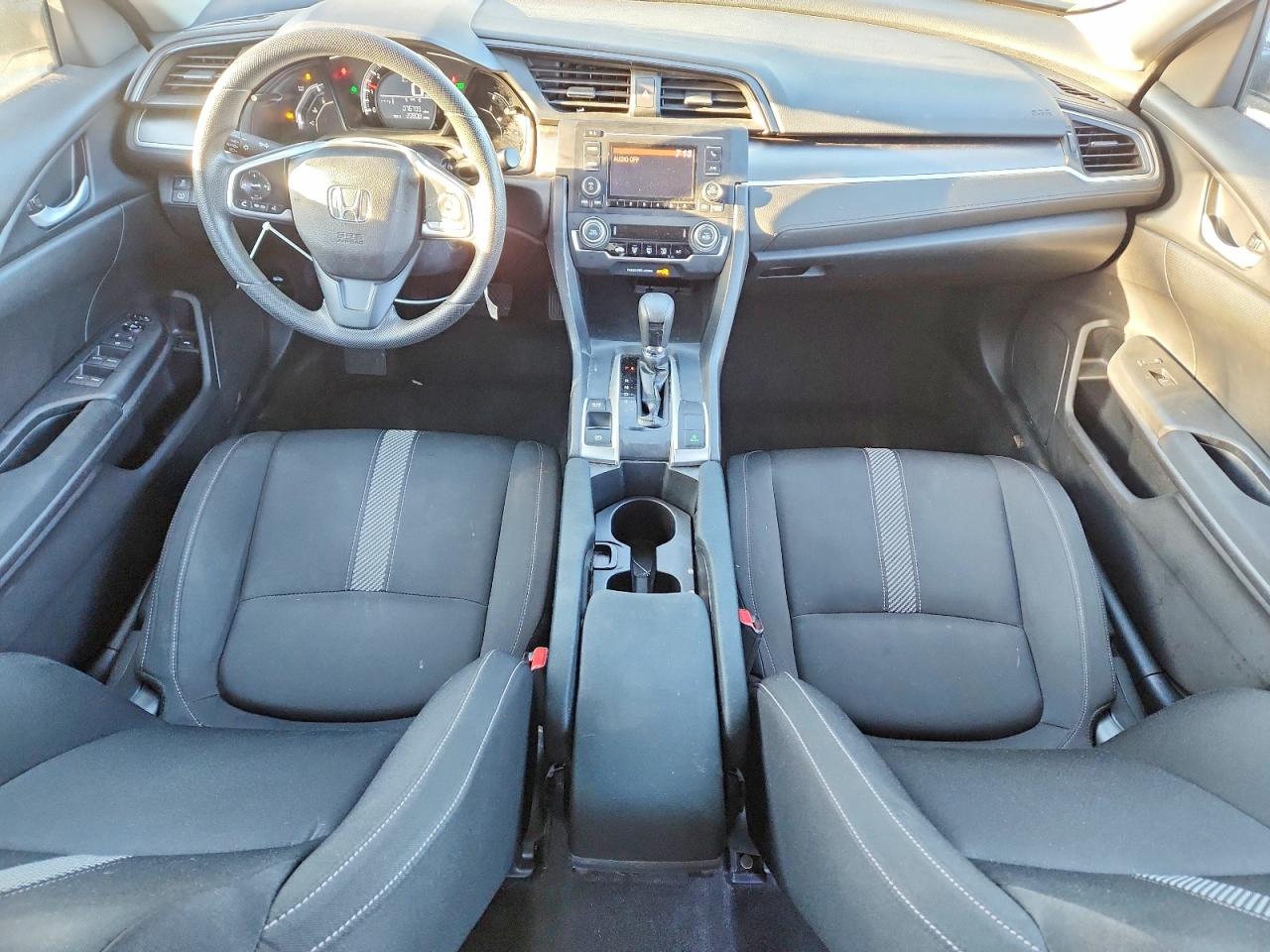 2017 HONDA CIVIC LX photo 8