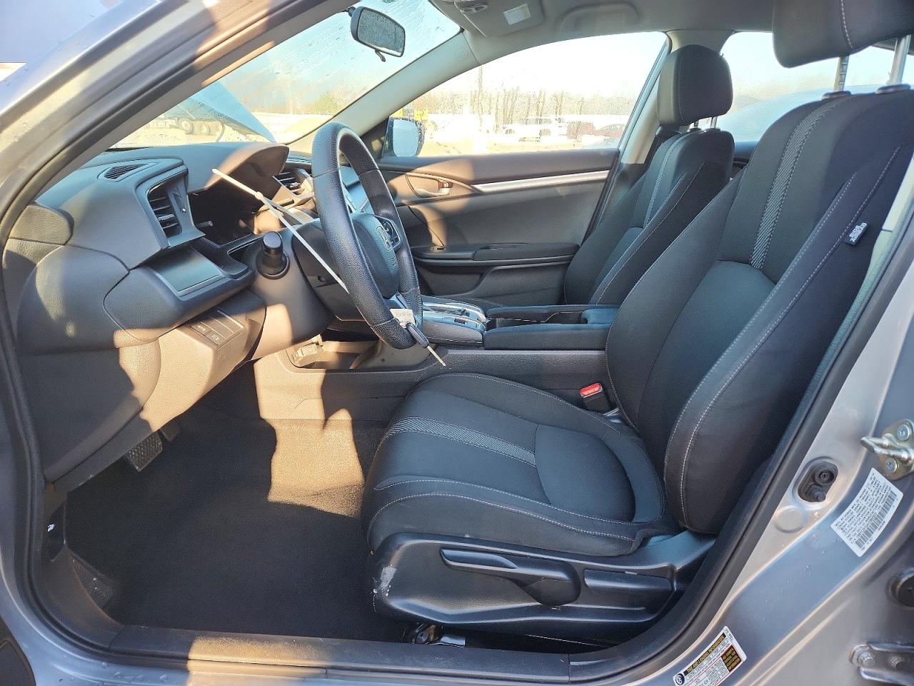2017 HONDA CIVIC LX photo 7