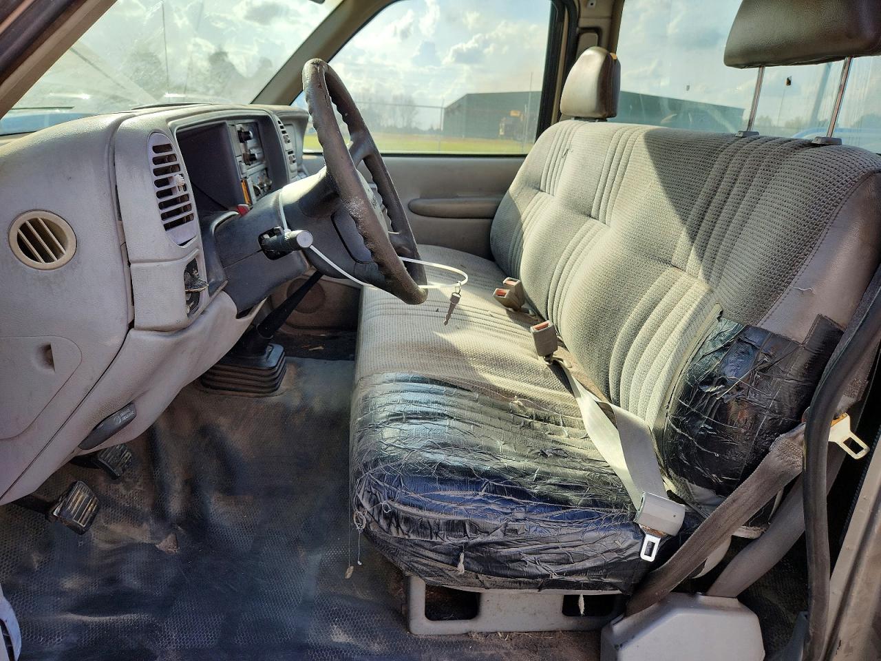 1998 GMC SIERRA C1500 photo 13