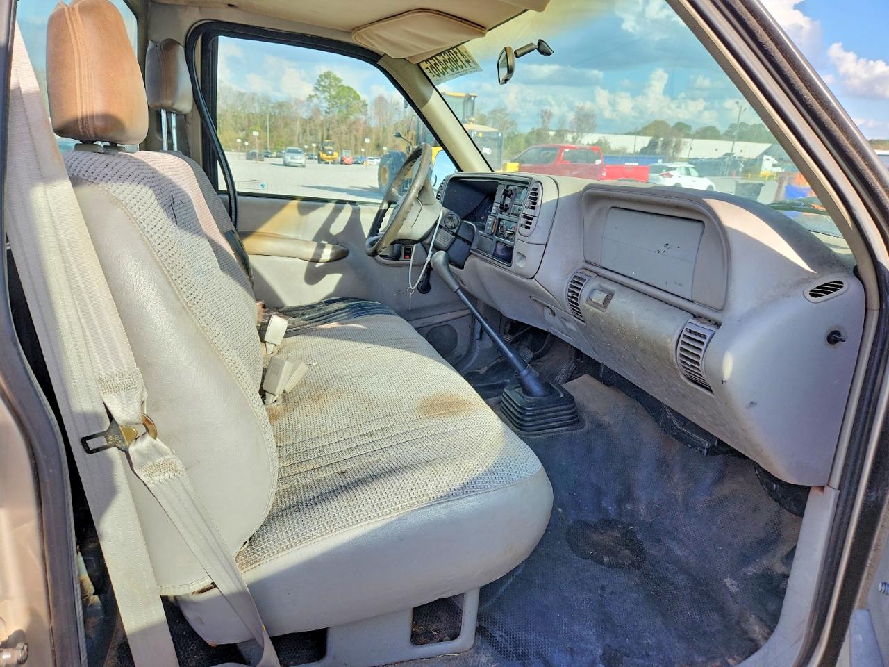 1998 GMC SIERRA C1500 photo 19