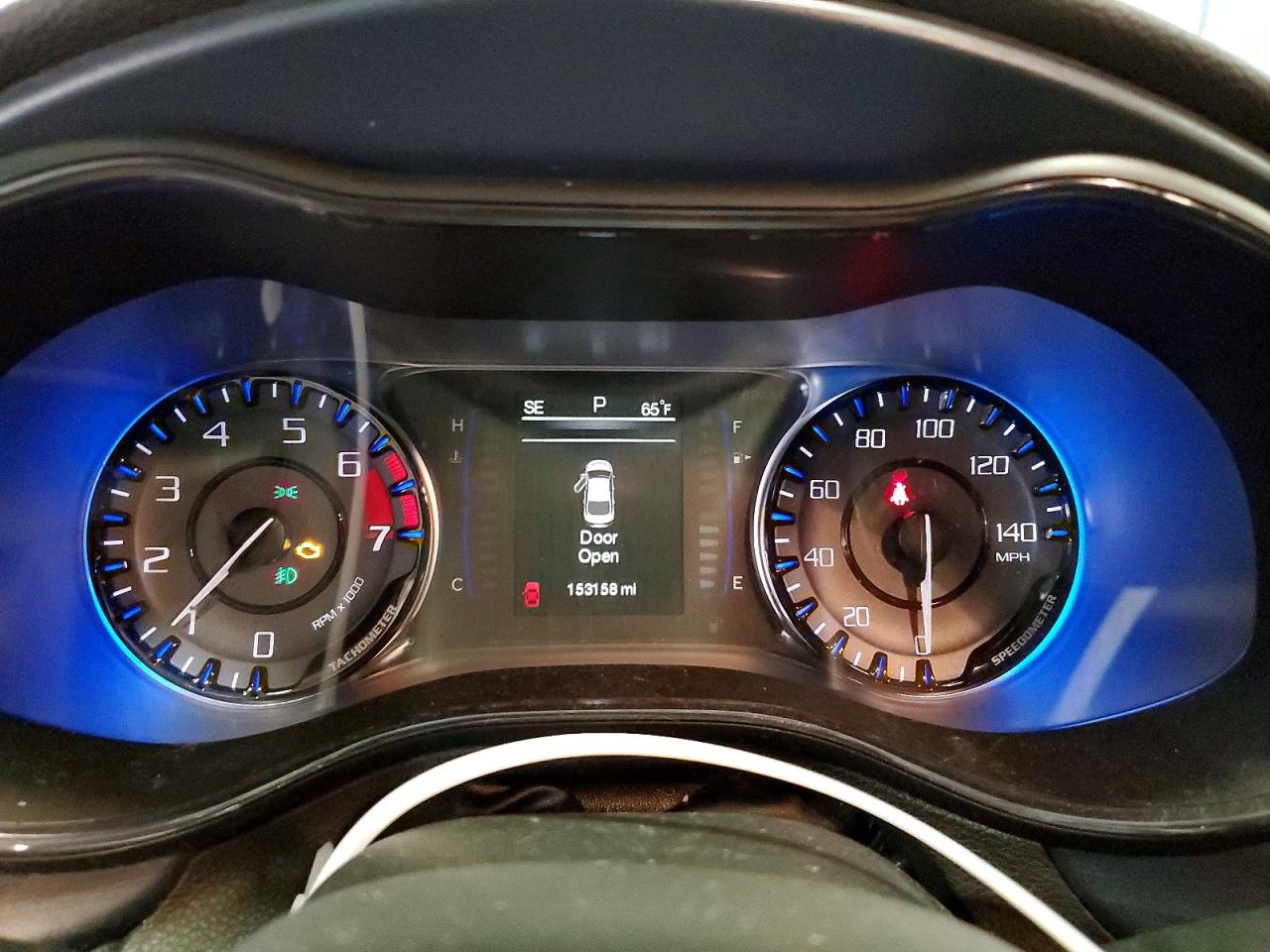 2015 CHRYSLER 200 S photo 9